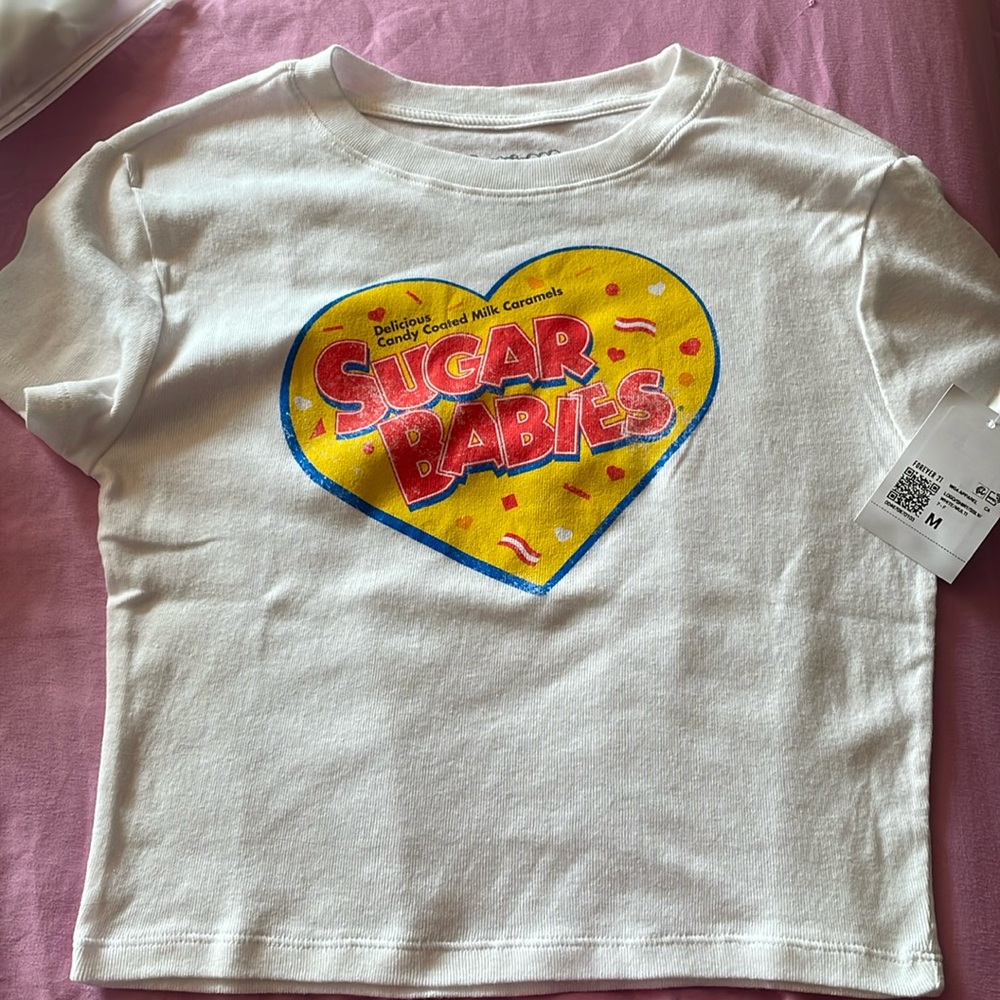 Super cute forever 21 logo shirt, sugar babies
